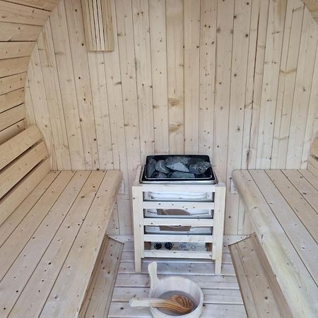 Villa With Private Sauna And Jacuzzi, 8 Min From Schloss Schoebrunn Виена Екстериор снимка