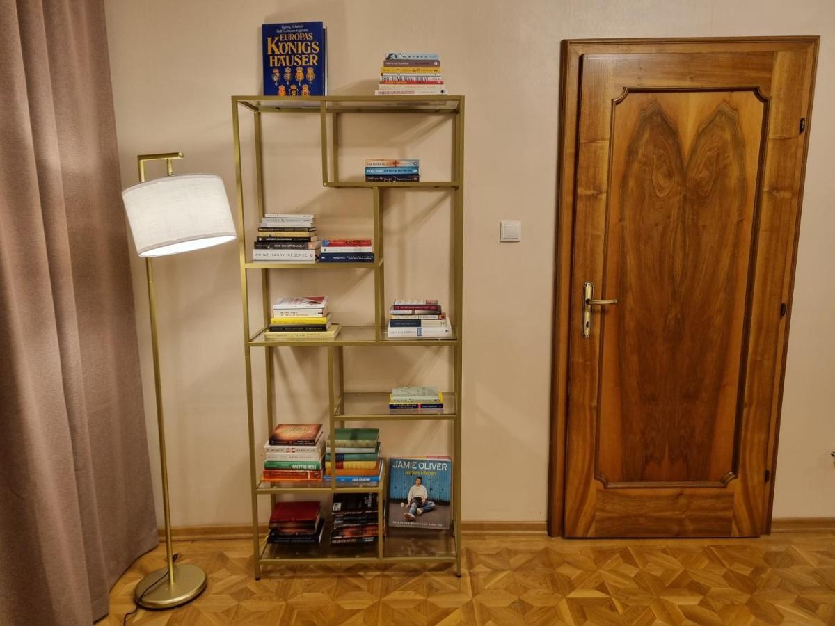Villa With Private Sauna And Jacuzzi, 8 Min From Schloss Schoebrunn Виена Екстериор снимка